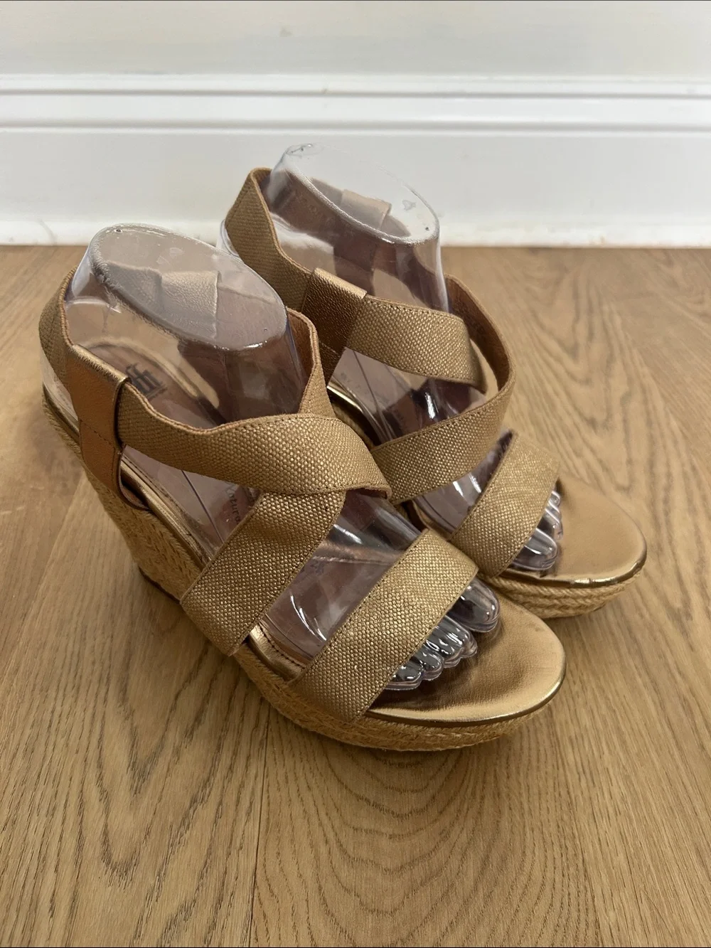Sofft Perla Gold Espadrille Wedge Comfort Sandal Size 9.5 EUC